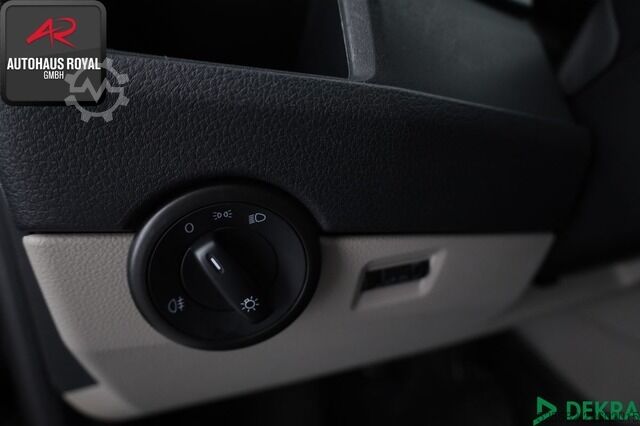 Minibus Volkswagen T6 Kombi 2.0 TDI LANG 9 SITZE AUT,NAVI,PDC,ACC