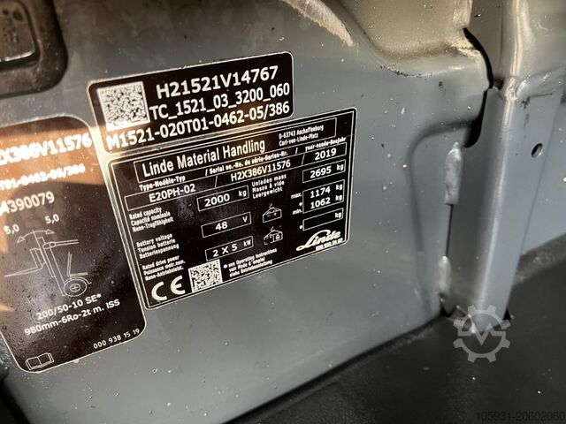 Electric 4-wheel forklift Linde E20PH-02