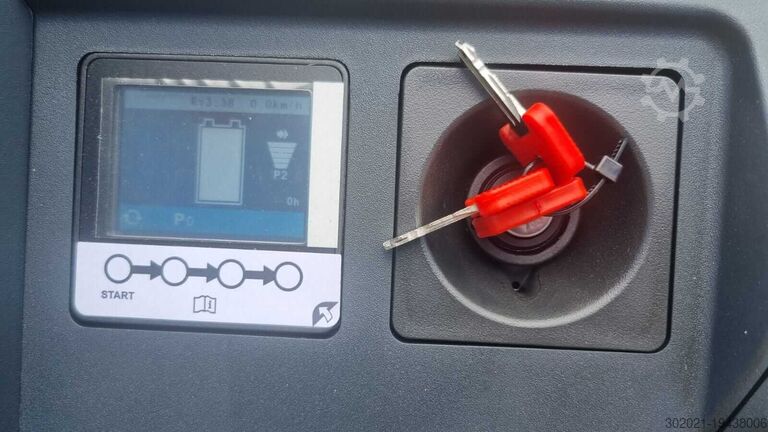 Elektrischer Hubwagen mit Fahrer Jungheinrich ERE 120