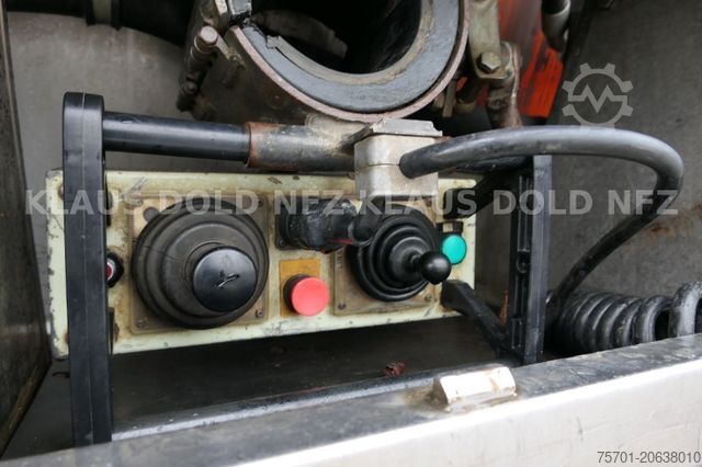 Vacuum tank truck MAN 26.402 Saugwagen Kamera Blattgefedert