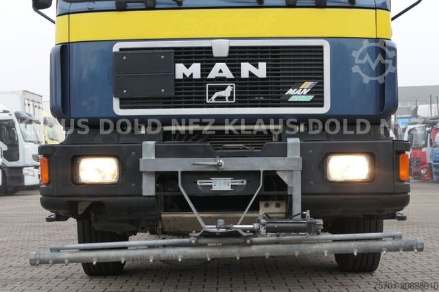 Vacuum tank truck MAN 26.402 Saugwagen Kamera Blattgefedert