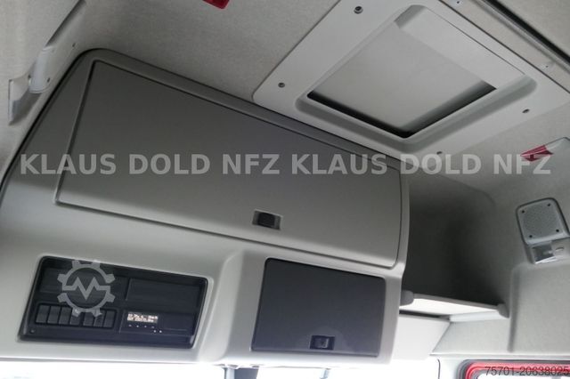 Flatbed truck with tarp RENAULT DWide 18.320 Pritsche Plane Vollluft XL-Tank LBW