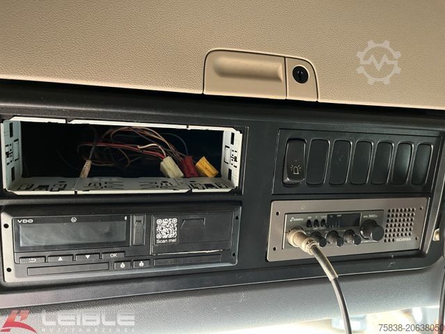 Standard tractor unit SCANIA R 580 LA6x2/4MNB*VollLuft*Lift*Standklima*70to*