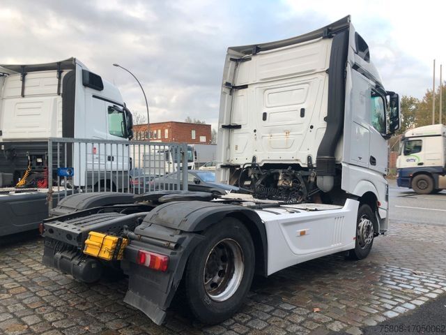 Standard SZM MERCEDES-BENZ Actros 1842 Euro5 Big Space Retarder ACC 2 Tanks