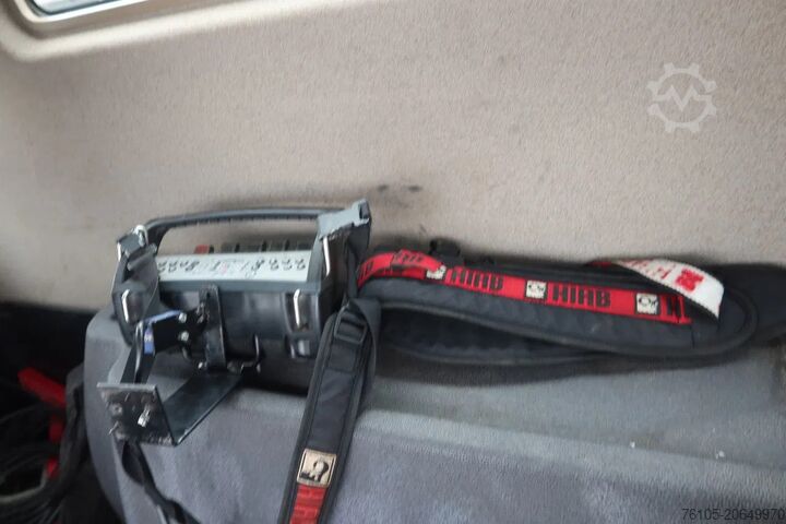 Crane MAN TGS 35.360 Kraanwagen + oprijwagen Hiab 228 E3