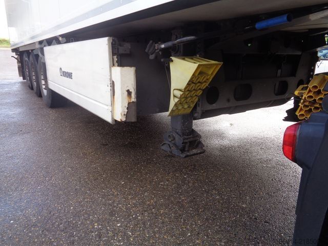 Reefer semitrailer KRONE SD Carrier Trennwand Liftachse Doppelstock