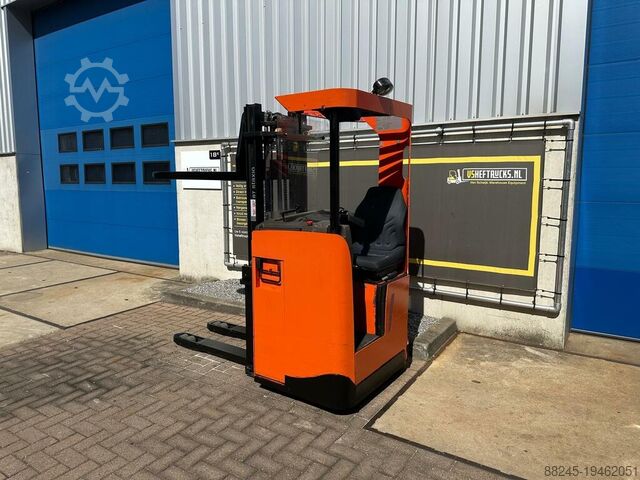 BT Elektro-Sitz-Hochhubwagen, 2900mm Hubhöhe, Baujahr 2016 BT SRE135