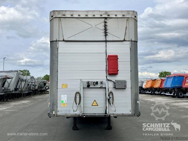 Auflieger mit Pritsche & Plane Schmitz Cargobull Curtainsider Mega Staplerhalterung Getränke