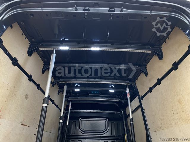 Van VOLKSWAGEN Crafter 35 *Glastransporter* AHK 3,0t+ACC+KAMERA