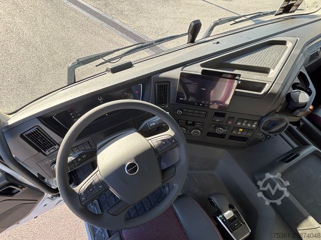 Tipper truck VOLVO FMX 500 8X4 Hinterkipper SchmitzCargobull 16,2m3