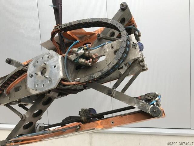 Vakuum-Hebegerät, Vakuumheber; Sonderanfertigung als Handlinggerät für einen Industrieroboter, Vakuu PIAB