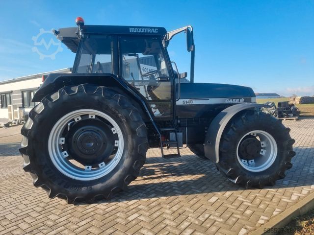 Traktor CASE 5140