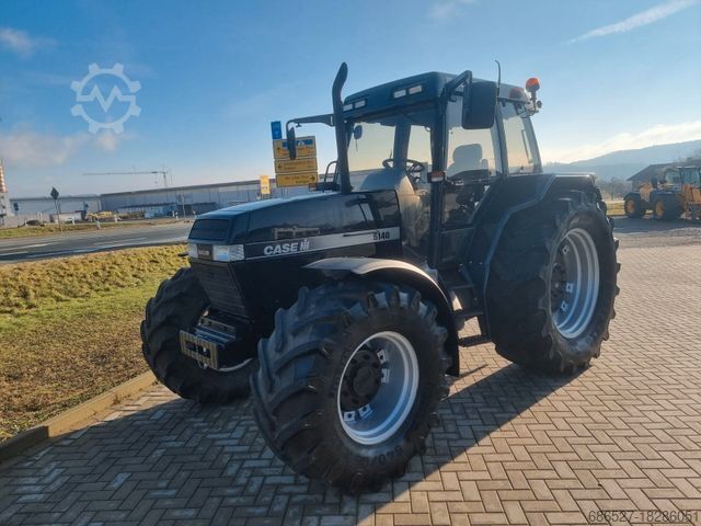 Traktor CASE 5140