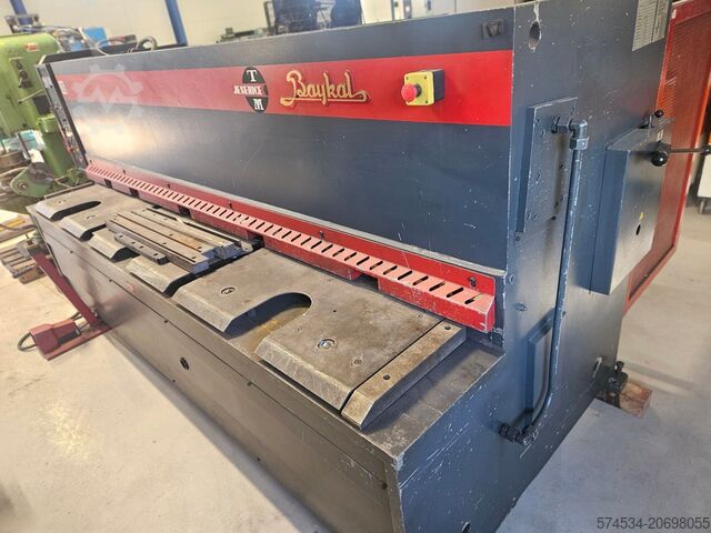Hydraulische Tafelschere Baykal HGL 3100x8