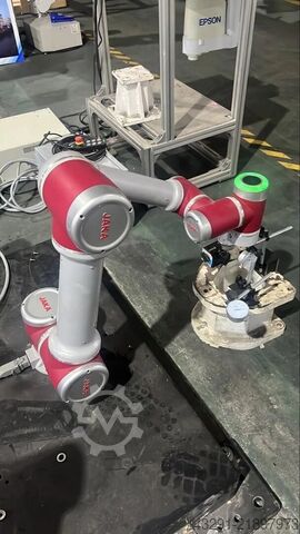 Industrial robot Cobot JAKA ZU 7 CAB12