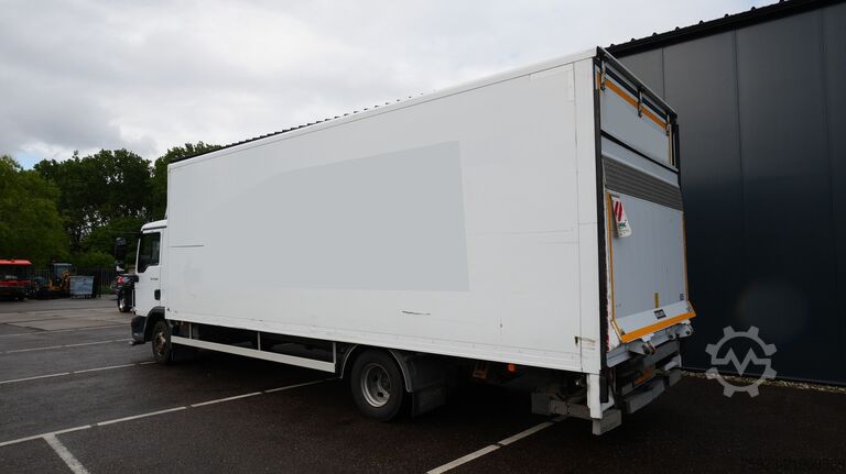 Suitcase MAN TGL 12.190 Closed box truck