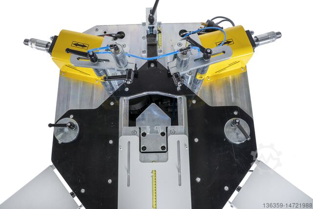 Hydraulische Aluminium-Eckpressenmaschine PLASTMAK PVC ALÜMİNYUM İŞLEME MAKİNALARI SÇ 902 S