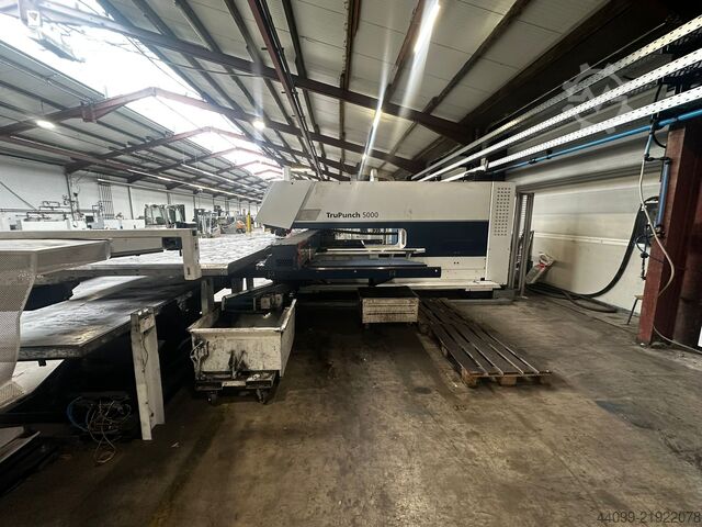 Punching and nibbling machine TRUMPF TruPunch 5000 S01
