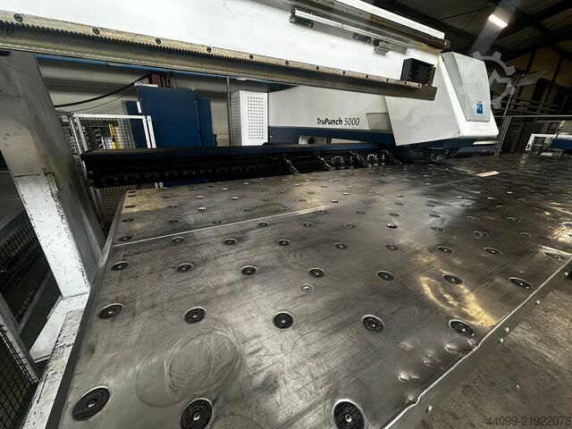 Punching and nibbling machine TRUMPF TruPunch 5000 S01