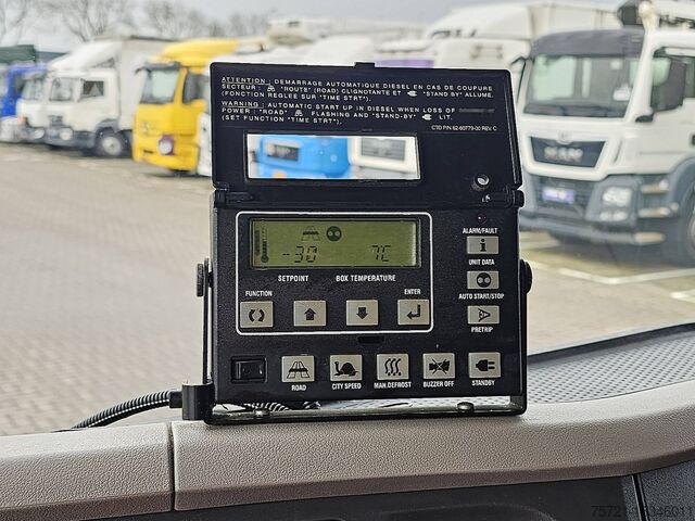 Refrigerated/frozen transport DAF LF 310 19T CARRIER LIFT