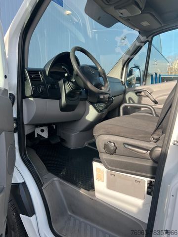 Transporter mit Koffer MERCEDES-BENZ Sprinter 316 AUTOMATIK KLIMA WEBASTO LADEBORD