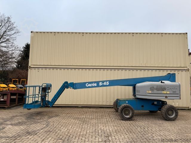 Arbeitsbühne GENIE S45 / 4x4 Diesel / 15.7 Meter / 2015 BJ