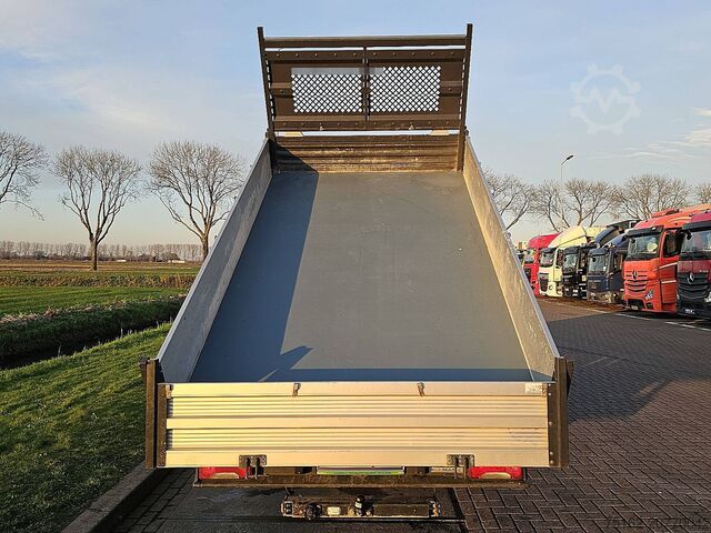 Kipper IVECO DAILY 35C18 3.0L 3-Zijden Kipper