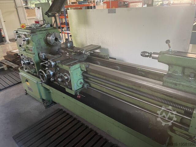 Lead / traction spindle lathe Excello DLZ 400