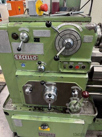Lead / traction spindle lathe Excello DLZ 400