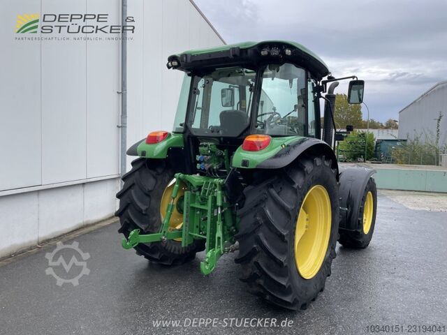 John Deere 5085M John Deere 5085M