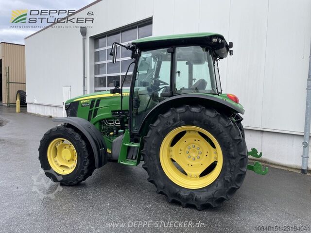 John Deere 5085M John Deere 5085M