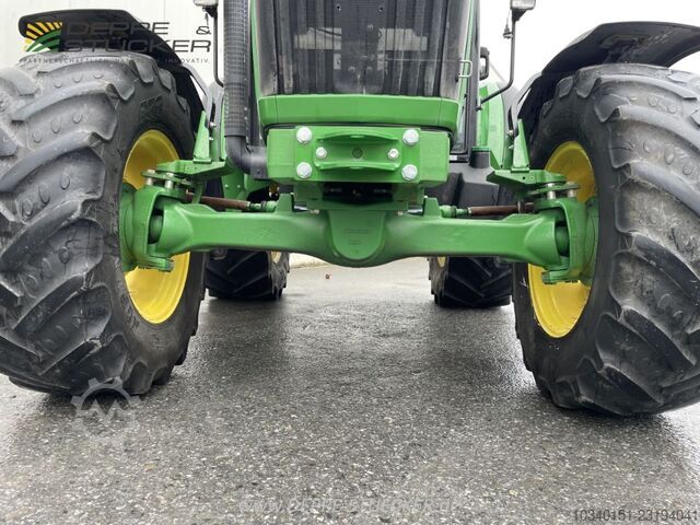 John Deere 5085M John Deere 5085M