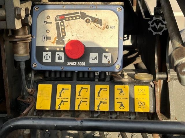 Tipper truck MERCEDES-BENZ Axor 1833 K  2-Achs Kipper Kran iferst