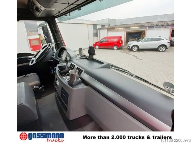 Roll-off tipper truck MAN TGS 32.420 8x4 BL
