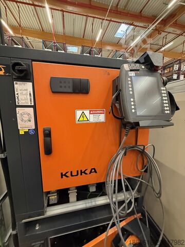 FLR – KR C4 Industrieroboter KUKA KR 210 R2700 extra