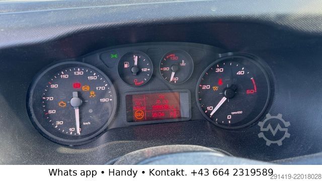 Curtain sider van IVECO Daily 50C35 Doka Pritsche Plane Bj 2017