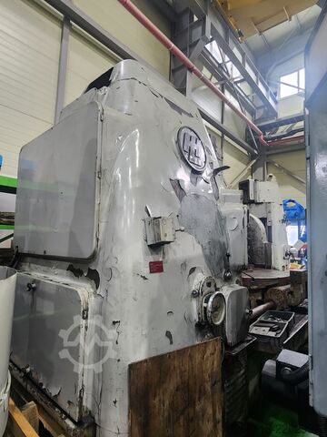 Gear hobbing machine Liebherr L-1200