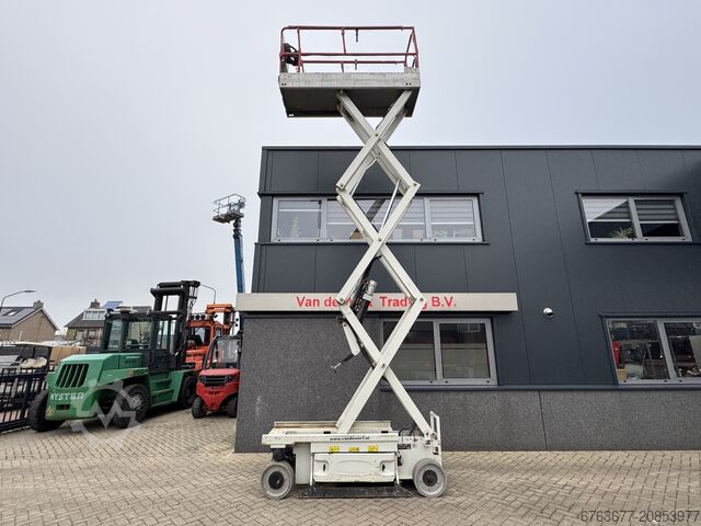 JLG 2030ES Scherenarbeitsbühne / Scherenlift 8 Meter Arbeitshöhe Elektrisch JLG 2030ES Schaarhoogwerker / Scissor lift 8Meter Werkhoogte Elektrisch