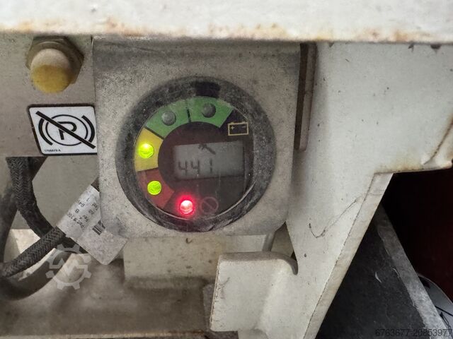 JLG 2030ES Scherenarbeitsbühne / Scherenlift 8 Meter Arbeitshöhe Elektrisch JLG 2030ES Schaarhoogwerker / Scissor lift 8Meter Werkhoogte Elektrisch