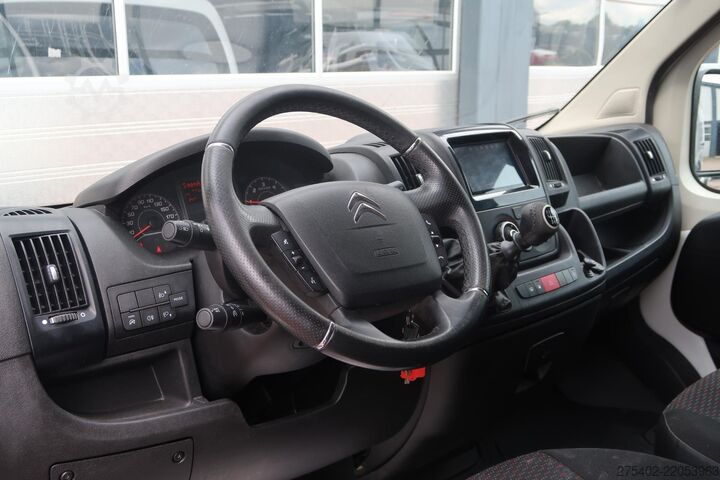 High-roof van Citroen Jumper 30 2.2 BlueHDi 140 L2H1 Club IMPERIAAL/ ...
