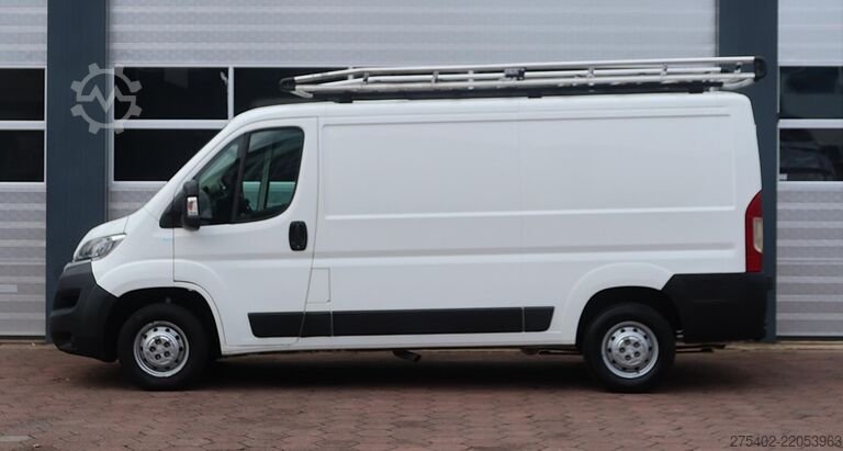 High-roof van Citroen Jumper 30 2.2 BlueHDi 140 L2H1 Club IMPERIAAL/ ...