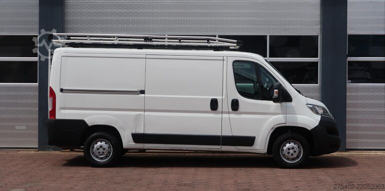 High-roof van Citroen Jumper 30 2.2 BlueHDi 140 L2H1 Club IMPERIAAL/ ...