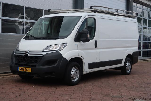 High-roof van Citroen Jumper 30 2.2 BlueHDi 140 L2H1 Club IMPERIAAL/ ...