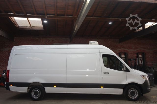 Refrigerator body van MERCEDES-BENZ Sprinter Tiefkühler -25 C°RWD 317 Tüv Neu Klima