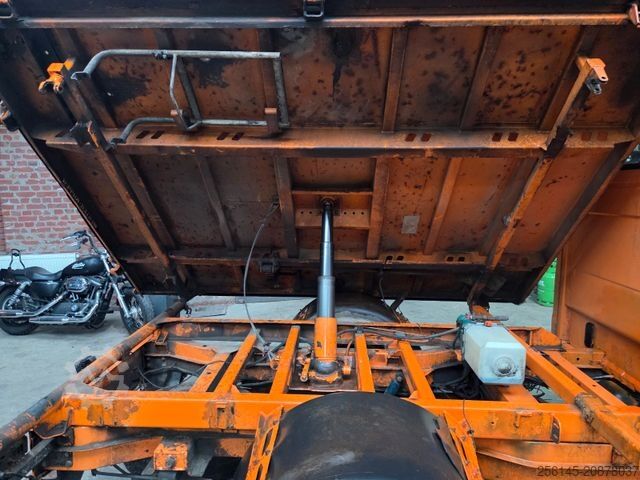 Minibus MERCEDES-BENZ Sprinter DoKa 3 S Kipper 515 CDI AHK  7 Sitze