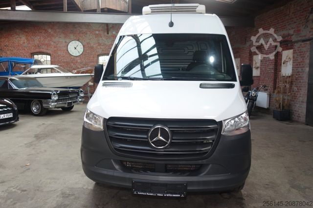 Refrigerator body van MERCEDES-BENZ Sprinter Tiefkühler -25 C°RWD 317 Tüv Neu Klima