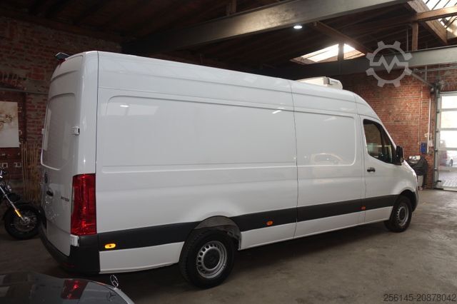 Refrigerator body van MERCEDES-BENZ Sprinter Tiefkühler -25 C°RWD 317 Tüv Neu Klima