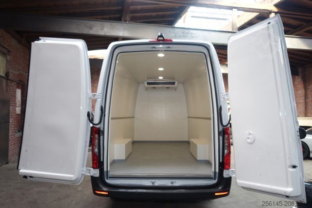 Refrigerator body van MERCEDES-BENZ Sprinter Tiefkühler -25 C°RWD 317 Tüv Neu Klima