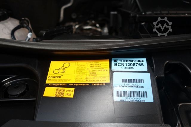 Refrigerator body van MERCEDES-BENZ Sprinter Tiefkühler -25 C°RWD 317 Tüv Neu Klima