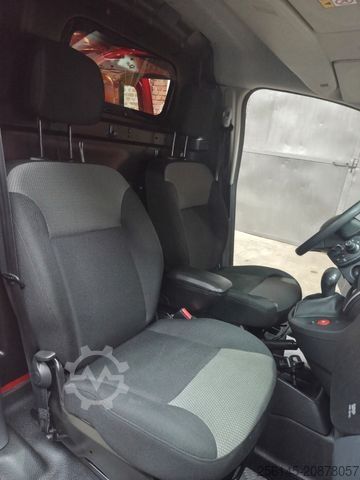 Minibus RENAULT Kangoo Rapid Extra 2xSchiebet. TüvServiceNeu AHK